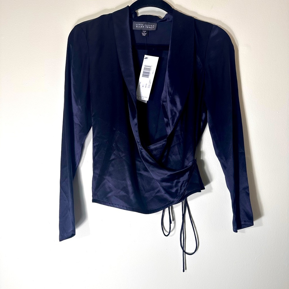 Linda Allard Ellen Tracy 100% Silk wrap blouse Navy size 0P NWT
